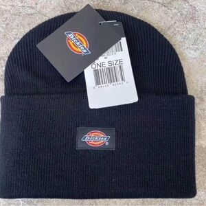 Dickies Cuffed Knit Beanie, Black - NEW - one size fits most - Sells for $19.99